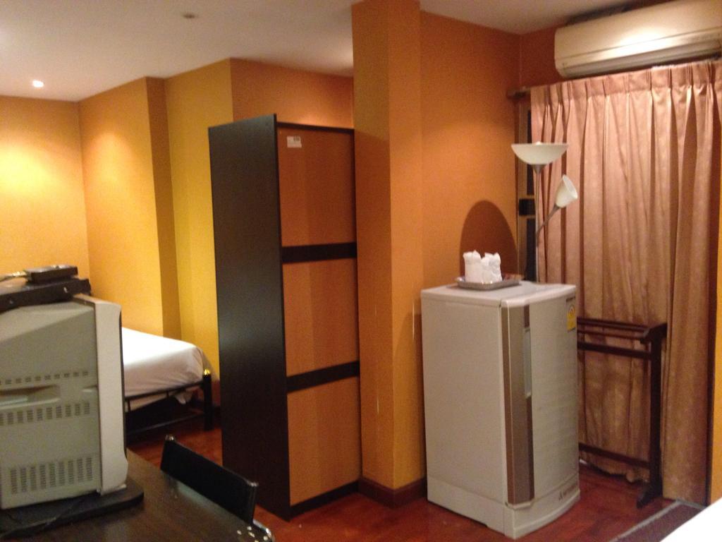 China Guest Inn Bangkok Exterior photo