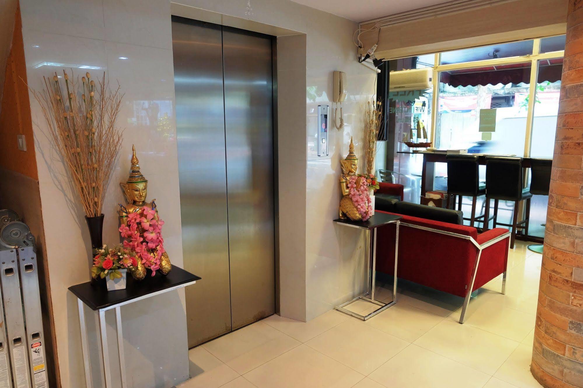China Guest Inn Bangkok Exterior photo