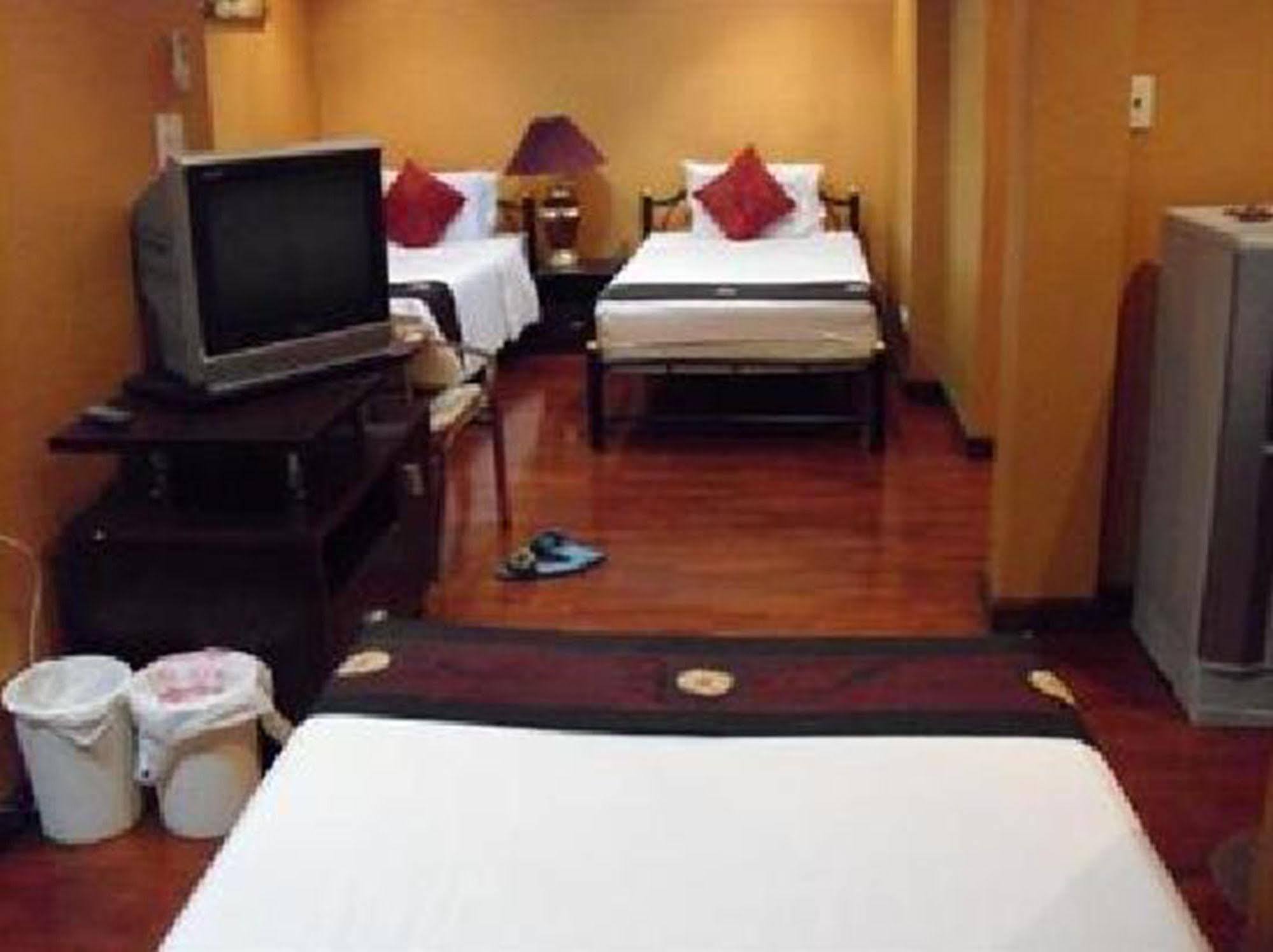 China Guest Inn Bangkok Exterior photo