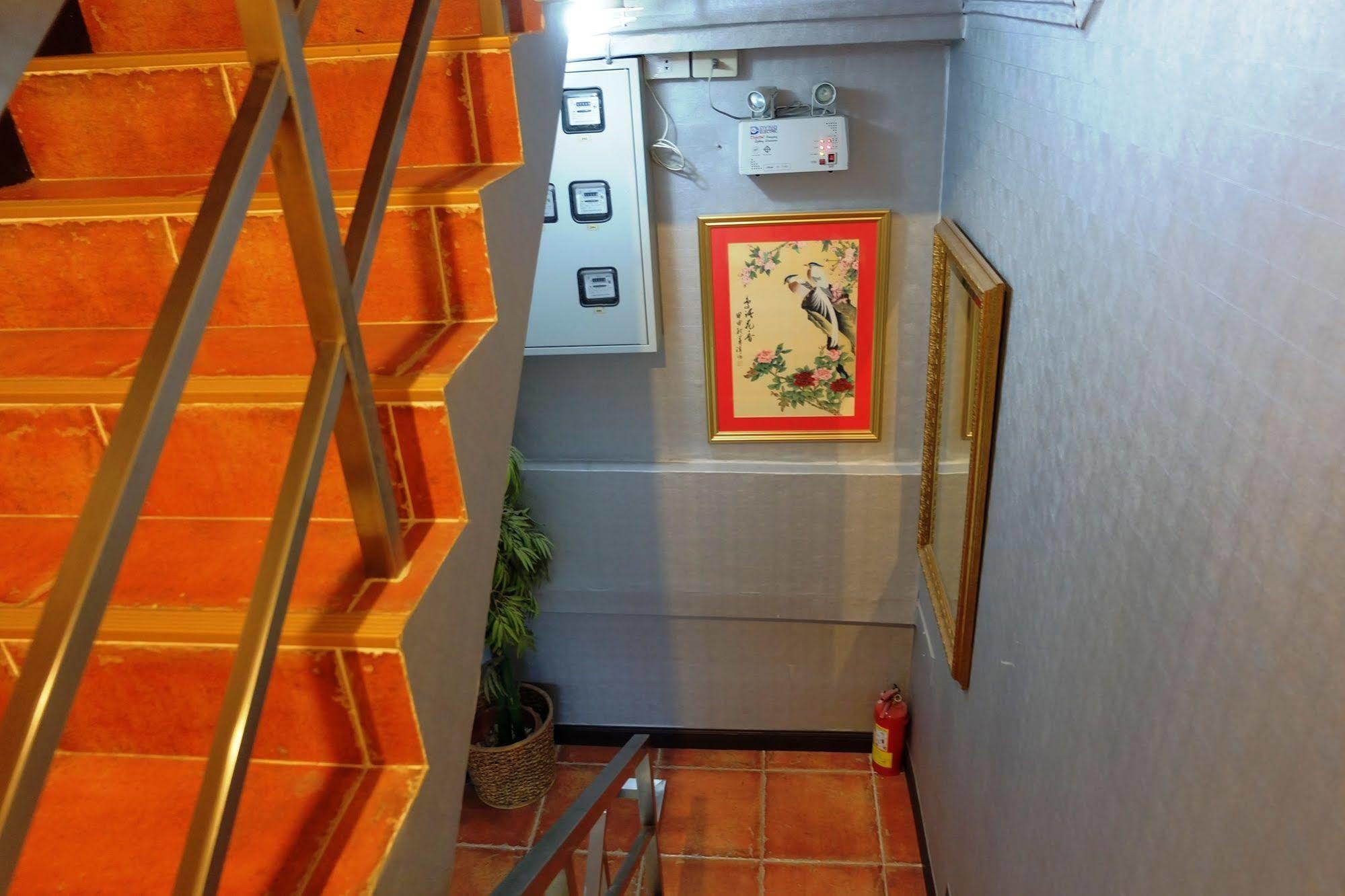 China Guest Inn Bangkok Exterior photo